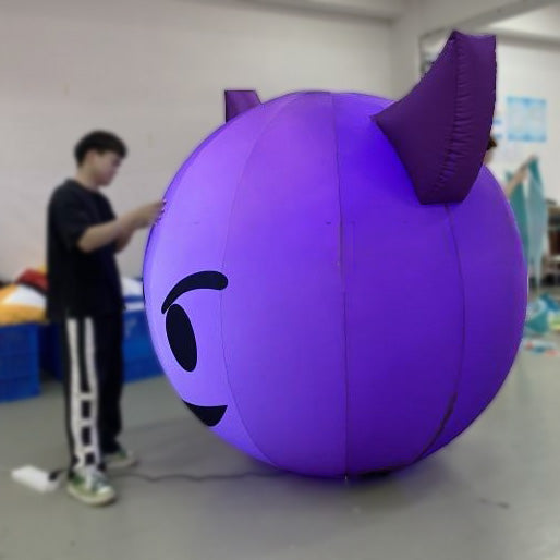 Ballon Gonflable Fantôme LED Style Emoji à suspendre