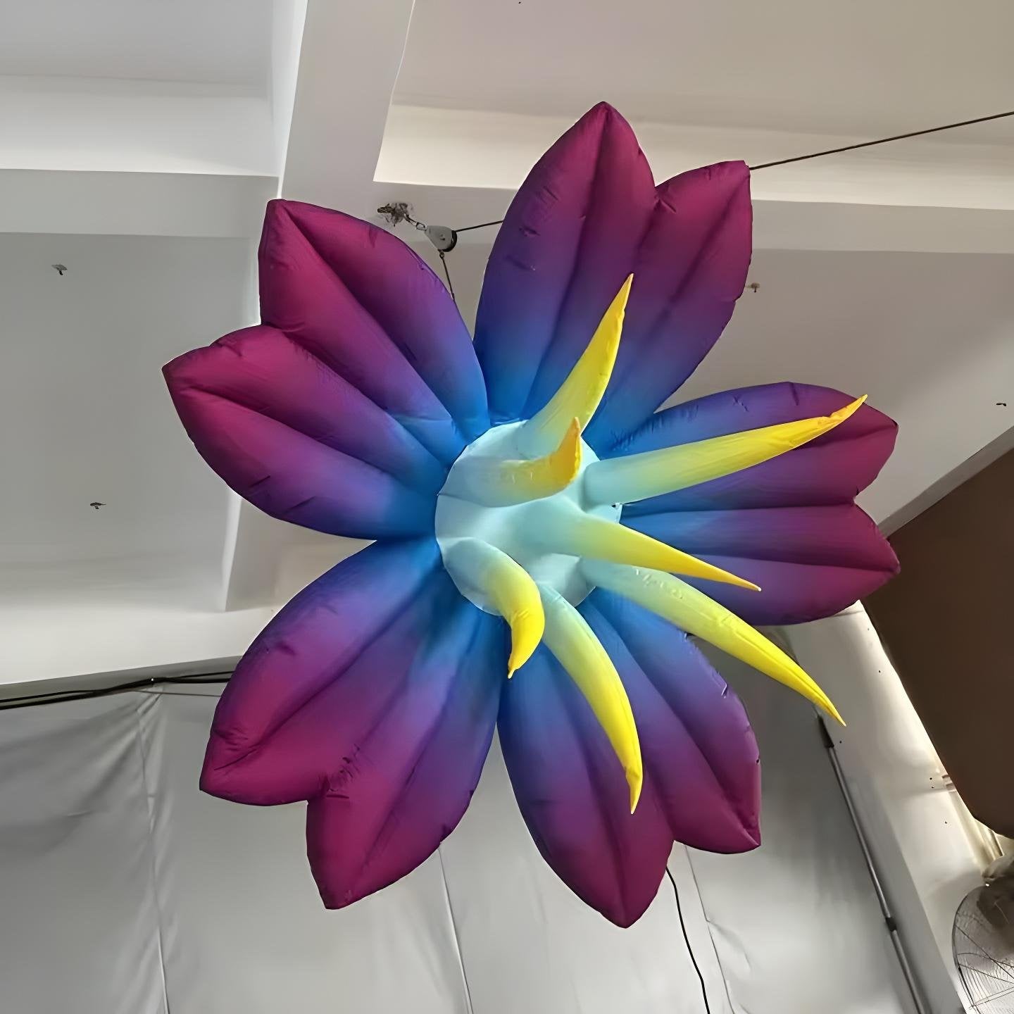 Fleurs décoratives gonflables LED