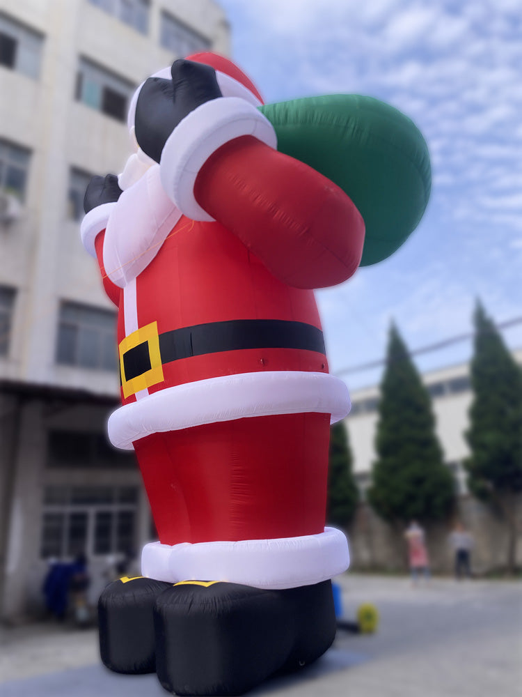 Père Noël Gonflable XXL – 8 m
