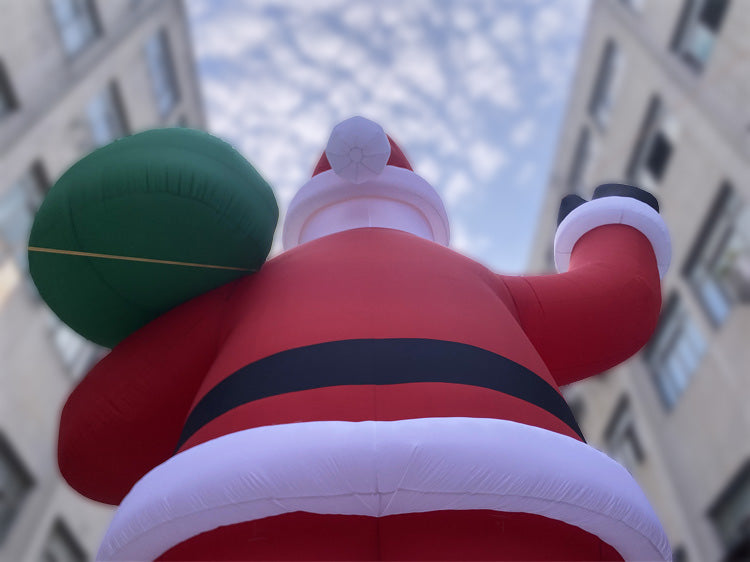 Père Noël Gonflable XXL – 8 m