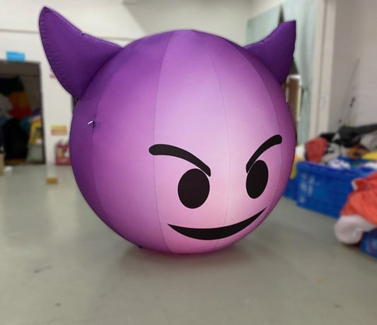 Ballon Gonflable Fantôme LED Style Emoji à suspendre